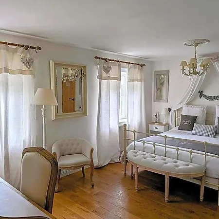 Bed & Breakfast La Grange D'helene Cholet