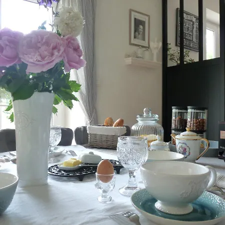La Grange D'helene Bed & Breakfast *